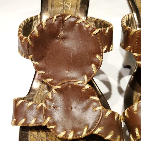 FASHION FOCUS Wood Rose Design Wedge - Picture 8 of 10